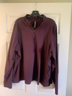 Brand new quarter zip athletic top